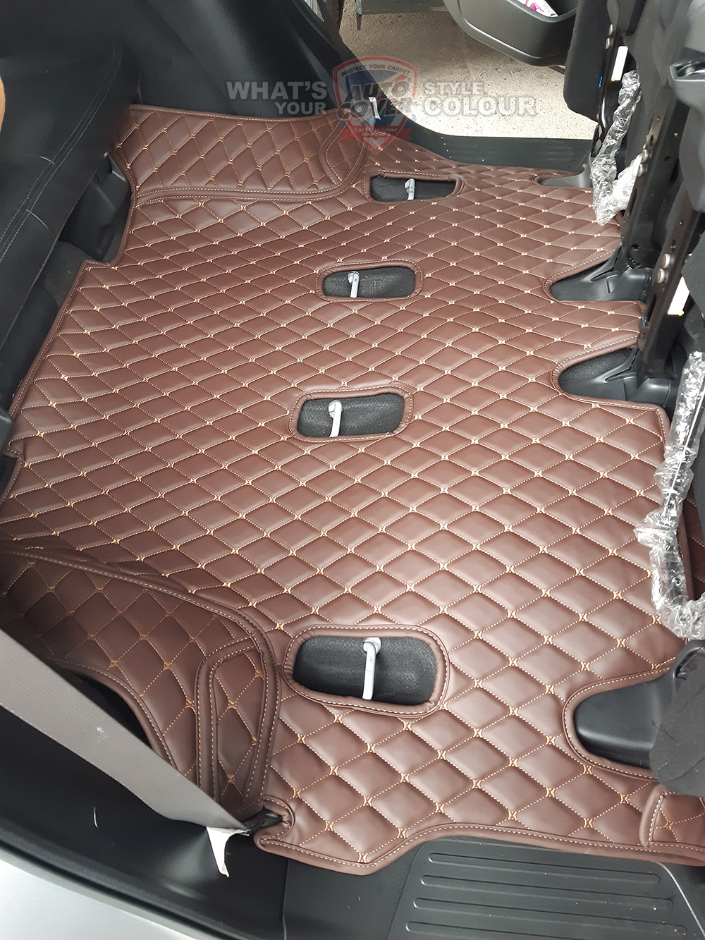 พรมปูพื้นรถยนต์ 6 D รถ HONDA MOBILIO รุ่น 7 ที่นั่ง พรมรถยนต์ ชุดเต็มคันรวมหลังเบาะ+แผ่นท้าย จำนวน 7 ชิ้น