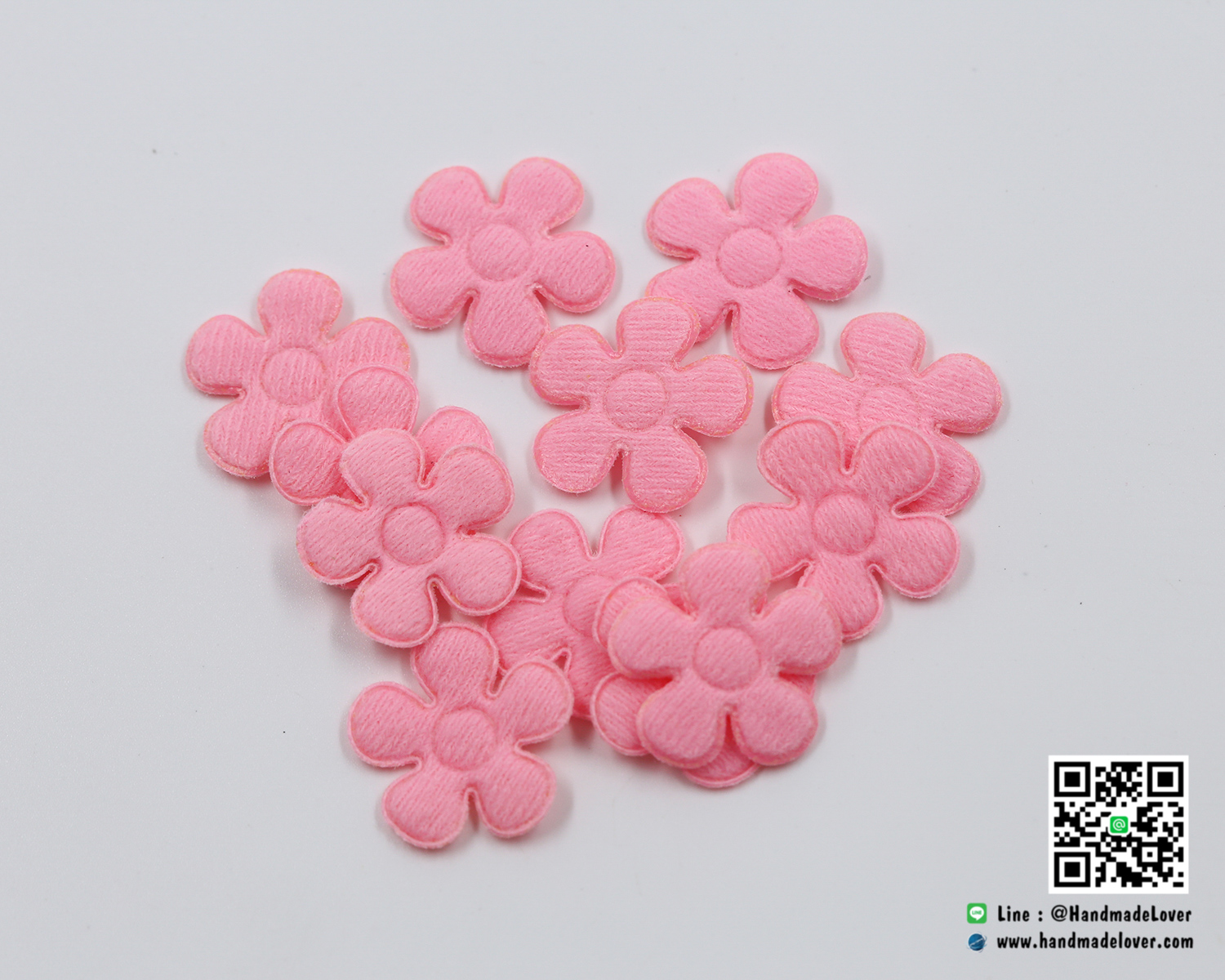 ดอกไม้ตกแต่งสีชมพู ขนาด 20 มม (แพ็ค 15 ชิ้น)