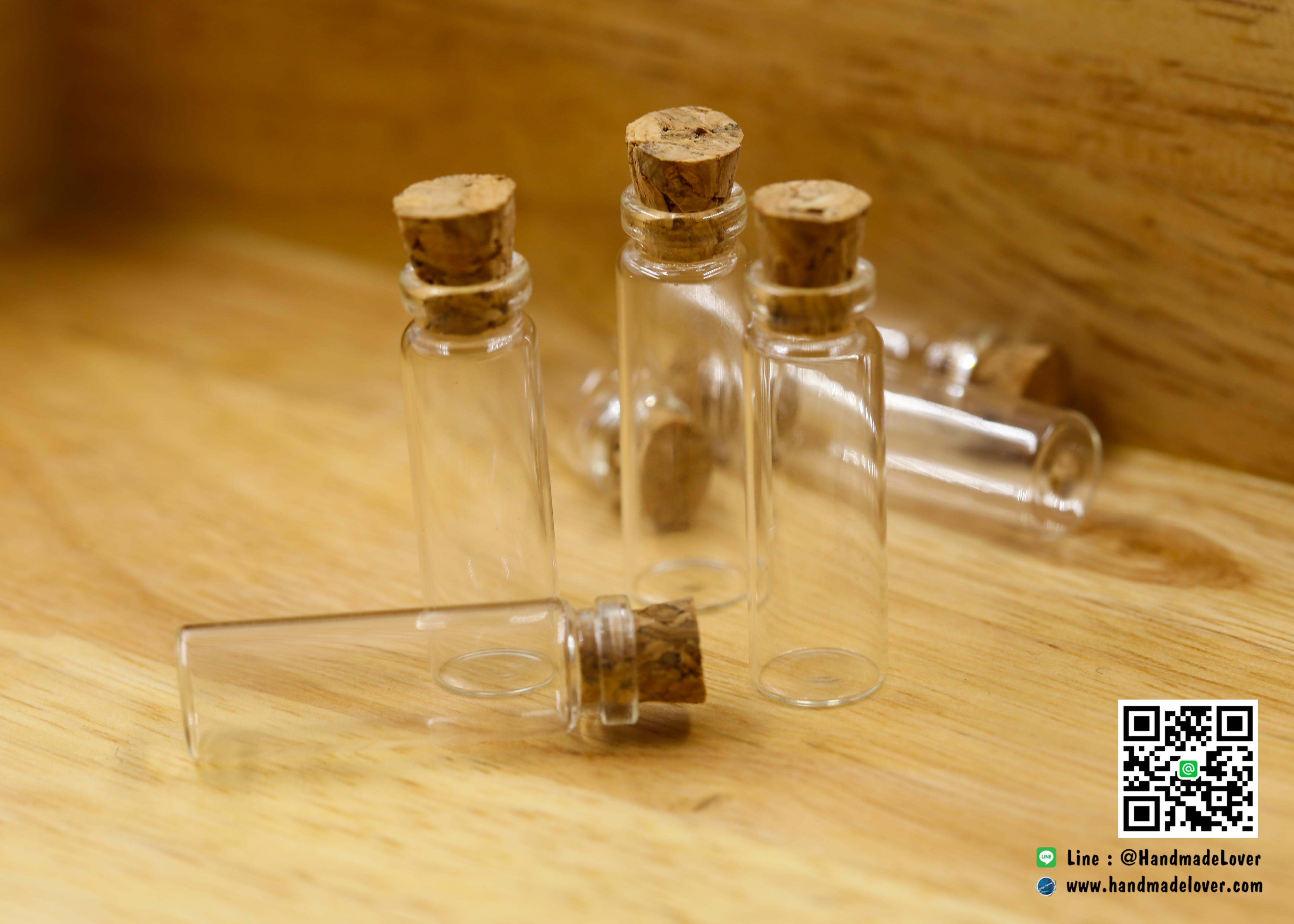 ขวดแก้วจิ๋ว (ฝาจุกไม้ก๊อก) ขนาด 10 x 25 มม.(1 ml.) [มีราคาส่ง]