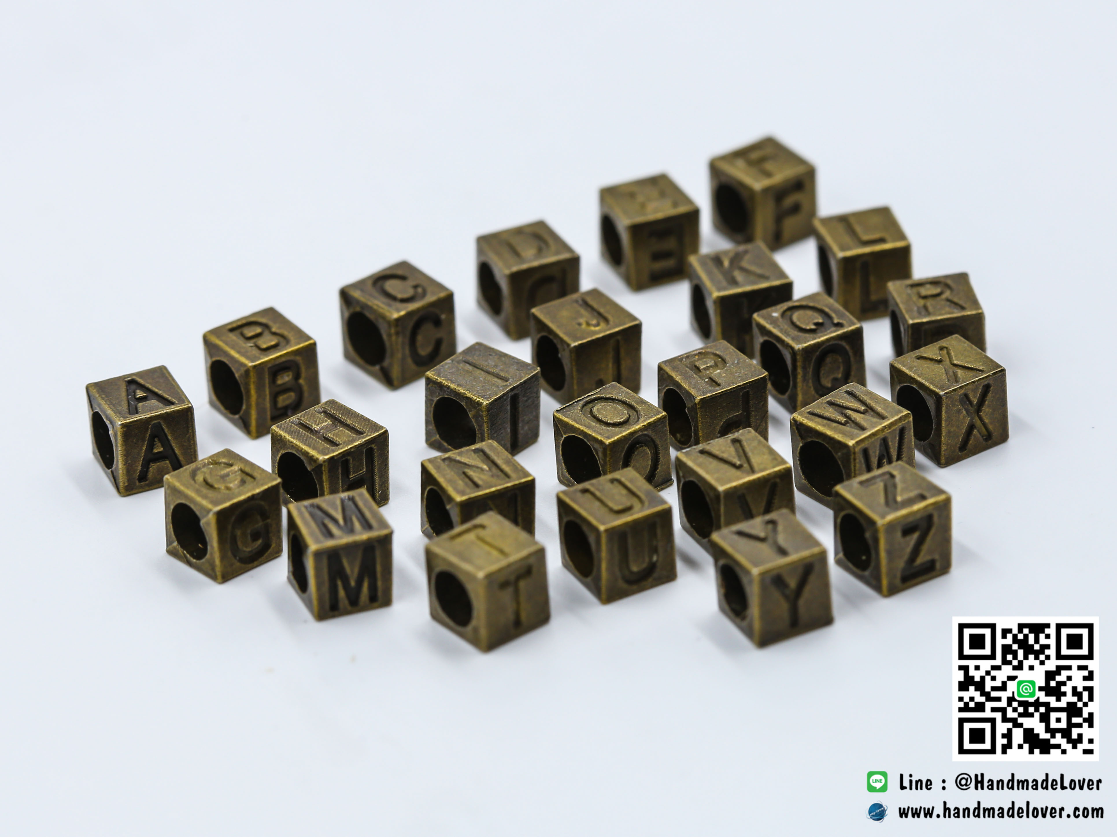 จี้,ตัวห้อยซิป ตัวอักษรลูกเต๋า แบบร้อย สีทองรมดำ A-Z