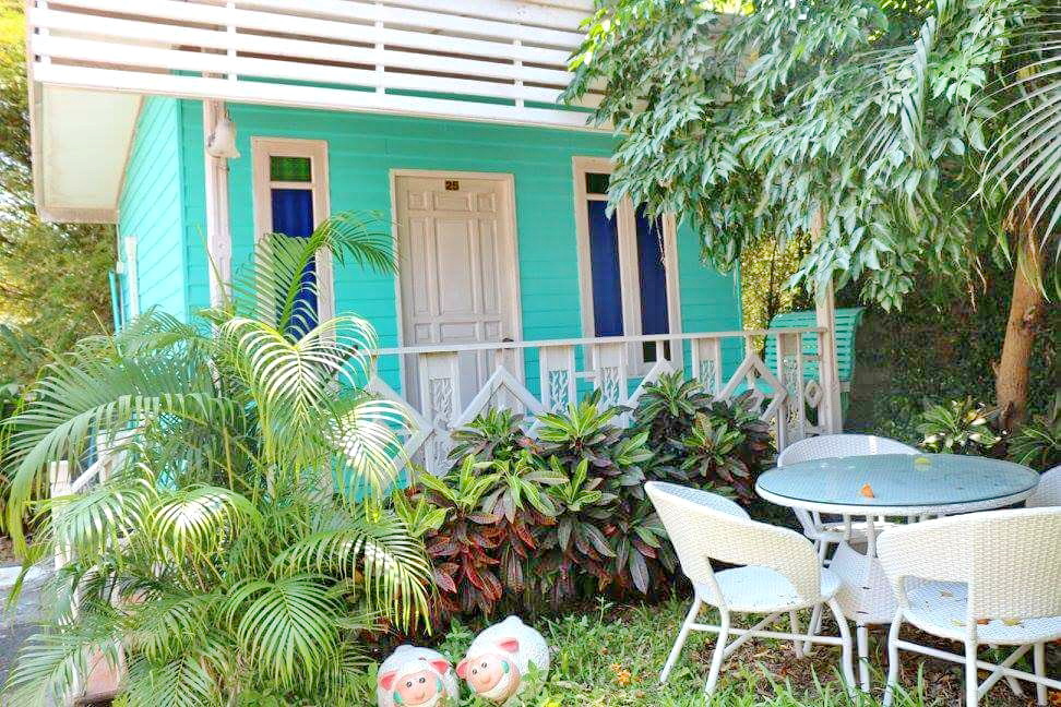 ขายรีสอร์ทหรูสไตล์วินเทจ 2 ไร่ อยู่ใจกลางเมืองสุพรรณ บนถนนทางหลวงหมายเลข 340 บางบัวทอง – สุพรรณบุรี พร้อมดำเนินกิจการต่อได้เลย สวย หรู บรรยากาศดีมาก