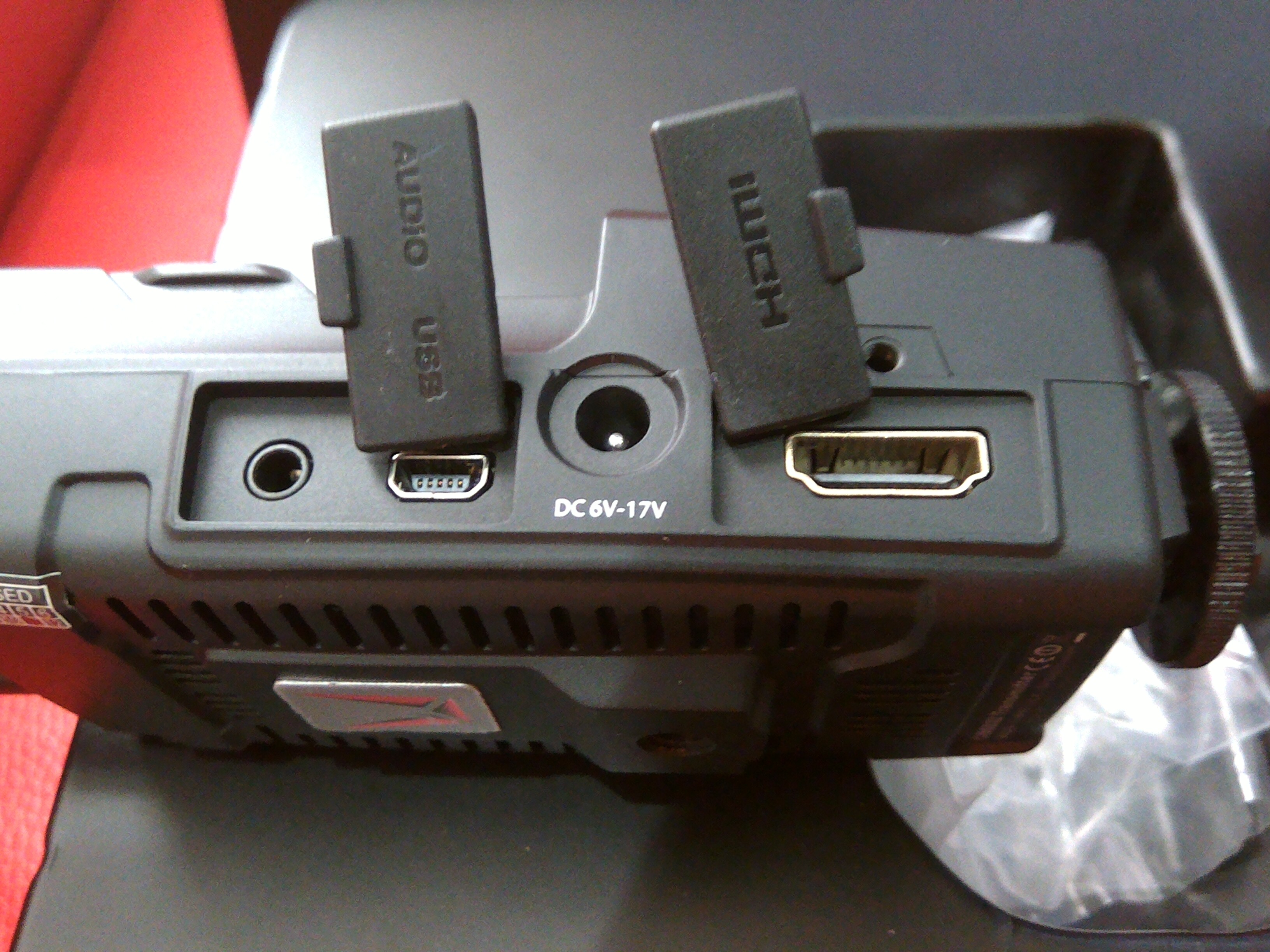 CVW PRO100 HDMI Video Wireless ไวเลสไร้สาย ระยะทาง120 เมตร ติดบนหัวกล้องได้ น้ำหนักเบา