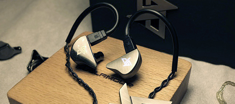 ขาย Auglamour AG-R8 หูฟังระดับ Hi-Fi เสียงดี เบสเด่น ถอดสายได้ มี 2 สี