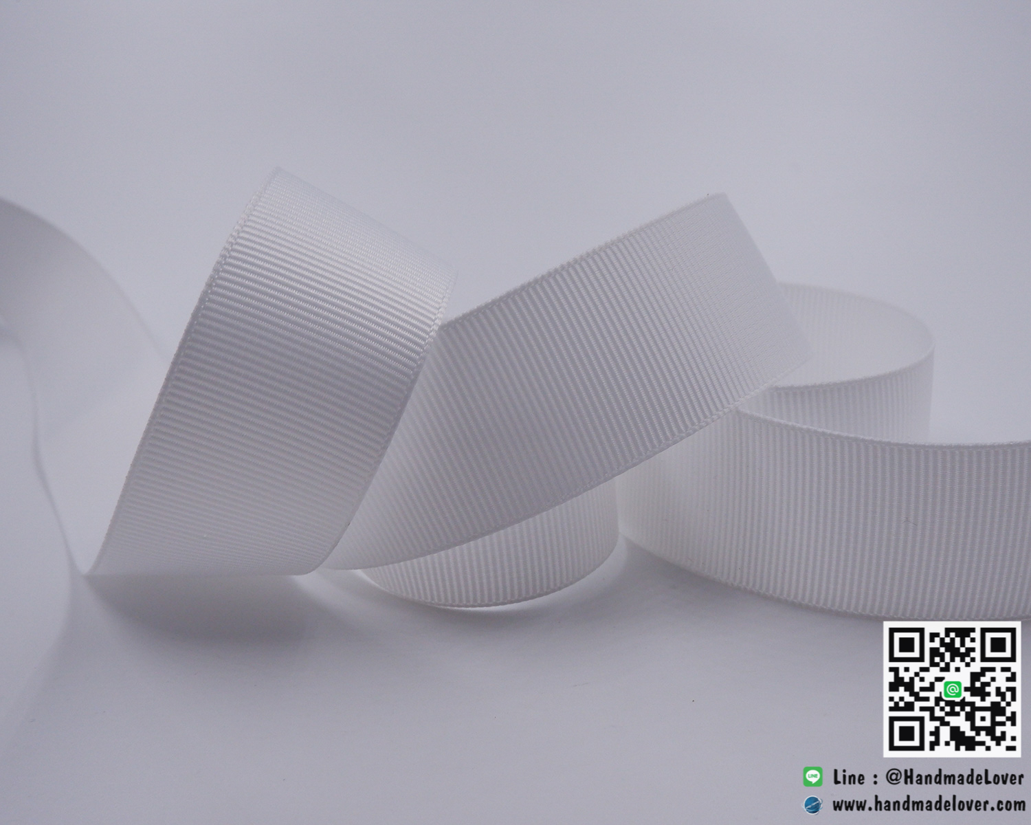 ริบบิ้นผ้า กรอสเกรน สีขาว ขนาด 25 mm. [สีพื้น] [สินค้าหมวดไว้ทุกข์]