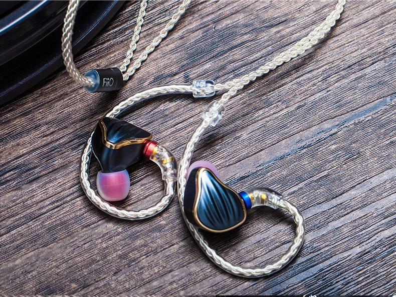 ขาย FiiO LC-2.5BS สายทองแดงชุบเงินถักแบบ High-Purity ขั้ว MMCX