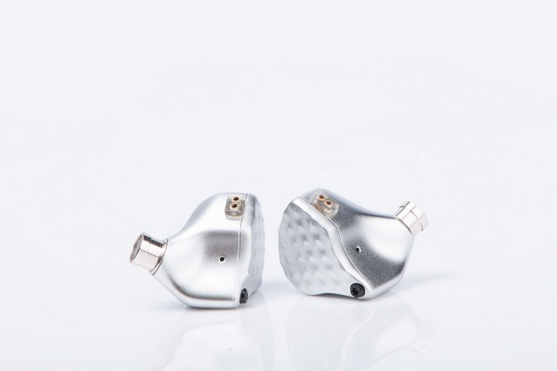 ขาย TFZ SERIES 7 หูฟัง hybrid 5 ไดร์เวอร์ (4BA+DD)ระดับ Audiophile ถอดสายได้