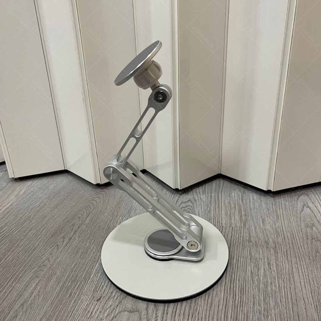 ขาตั้งโทรศัพท์แม่เหล็ก 360 องศา รุ่น 3 พับ สีเงิน