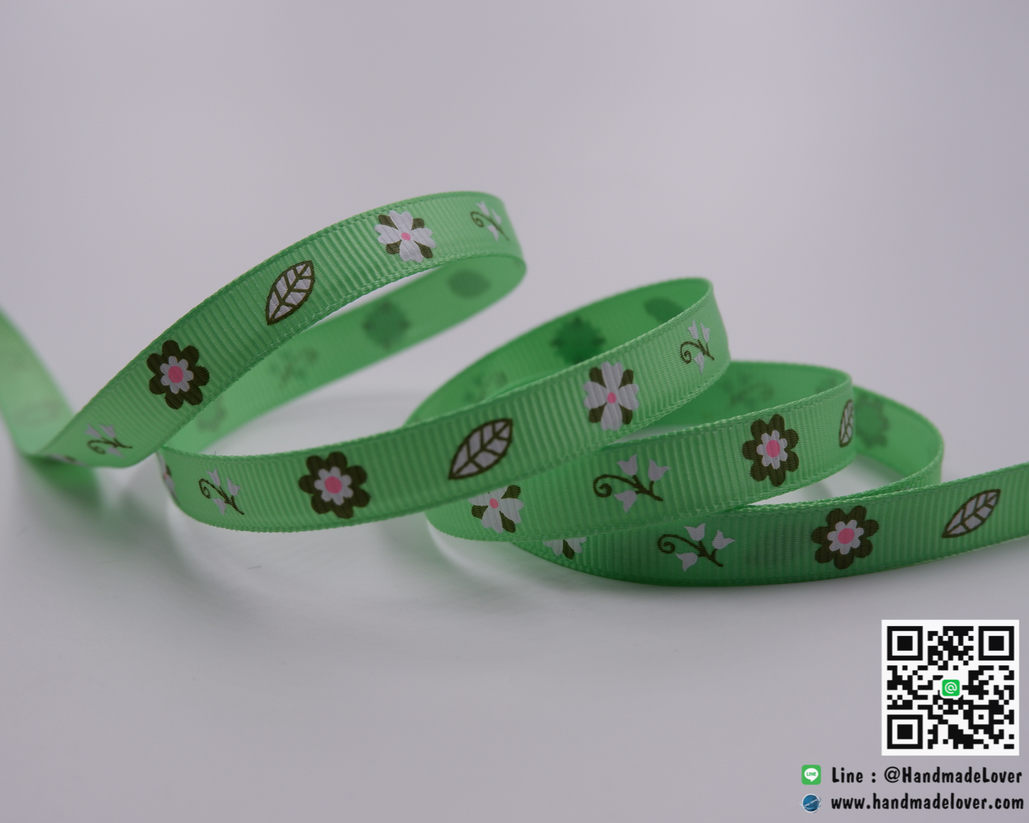 ริบบิ้นผ้า กรอสเกรน สีเขียวอ่อน พิมพ์ลายดอกไม้