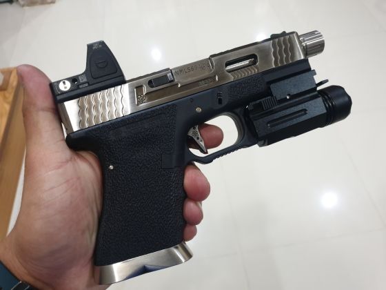 ไฟฉายติดปืน X100