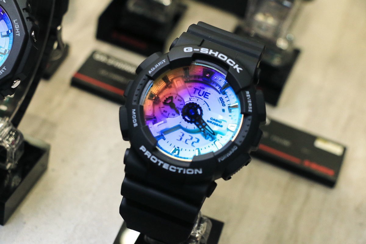 นาฬิกา Casio G-Shock Special color Shades of Rainbow series รุ่น GA-110SR-1A ของแท้ รับประกัน1ปี