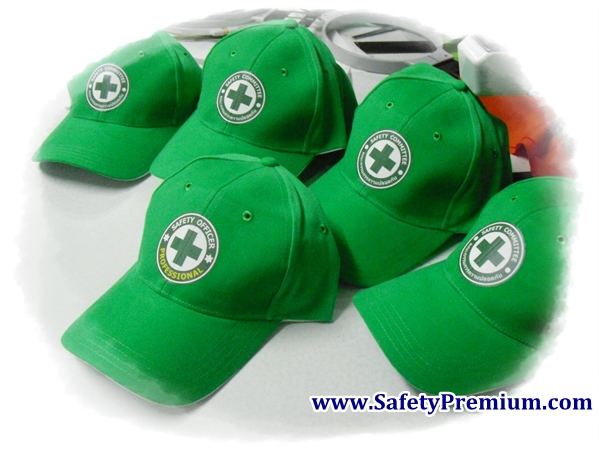 หมวกสีเขียว สำหรับ Safety Committee และ Safety Officer
