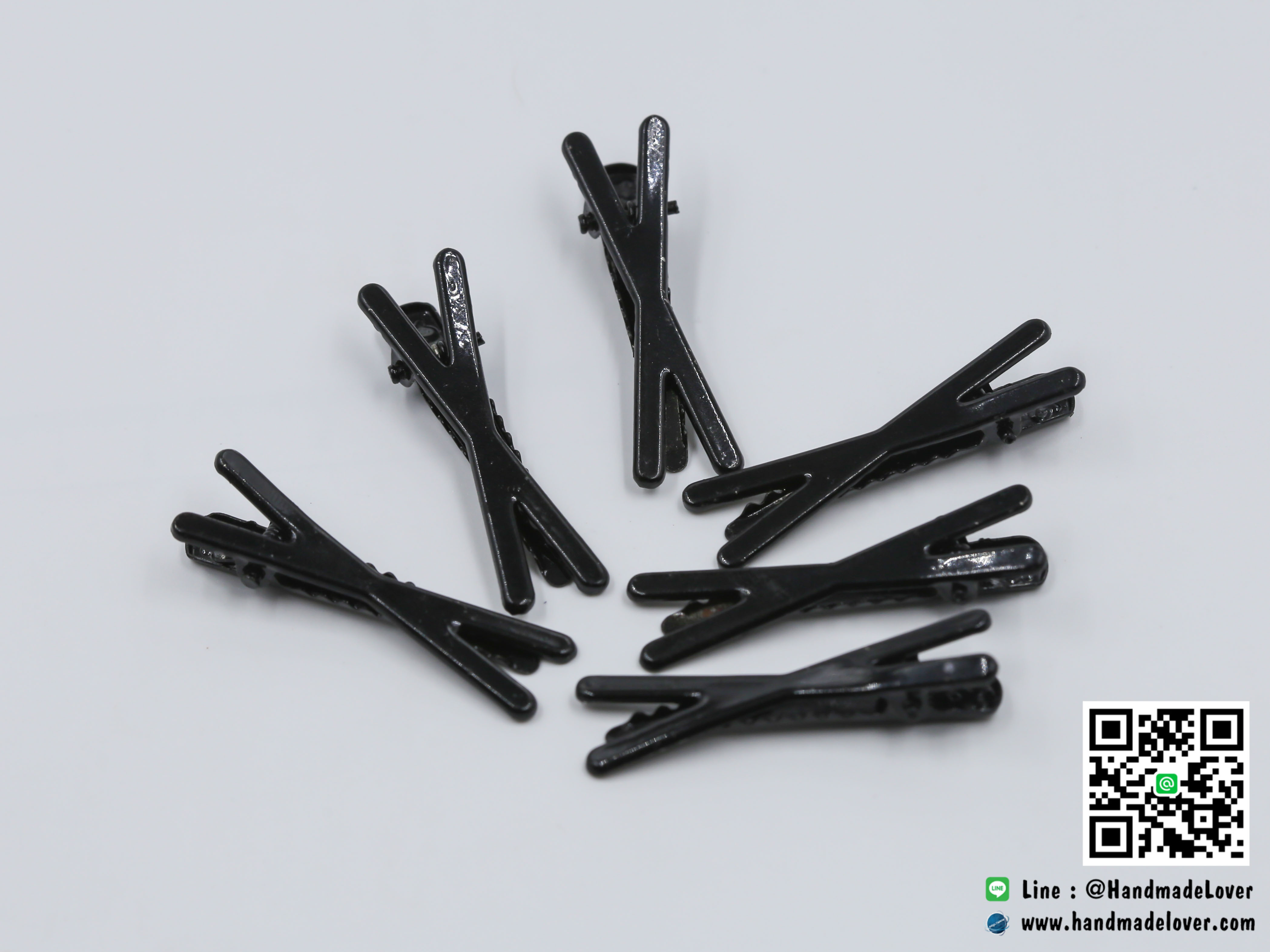 โครงกิ๊บกากบาท สีดำ