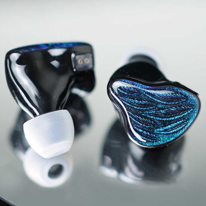 BGVP Feather หูฟัง IEMs 5 ไดรเวอร์ 4BA+1DD สายชุบเงินถัก4 เปลี่ยนหัวแจ็คได้ ประกันศูนย์ไทย