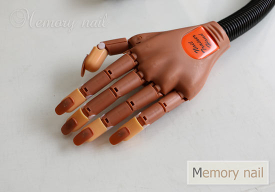 มือปลอม,มือฝึกต่อเล็บ,มือฝึกเพ้นท์เล็บ,มือปลอม มือฝึกต่อเล็บ เพ้นท์เล็บ นิ้วงอได้ เปลี่ยนเล็บได้