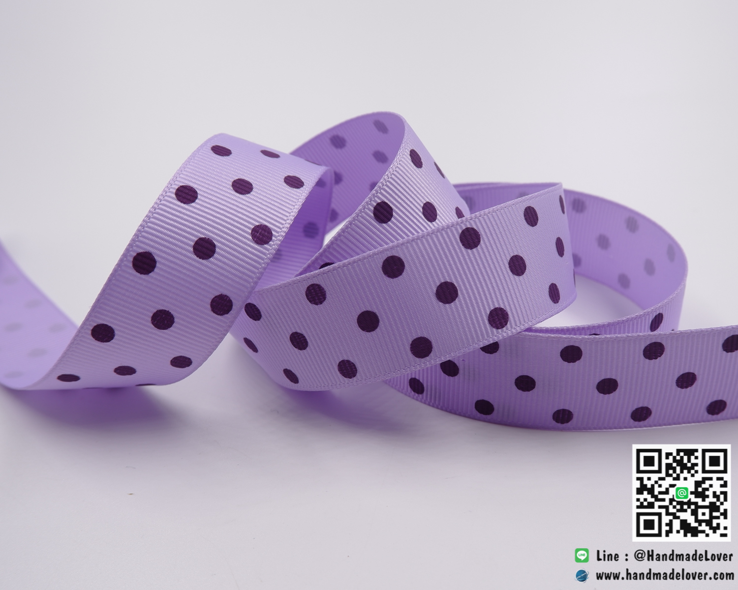 ริบบิ้นผ้าสีม่วงอ่อน พิมพ์ลายจุด