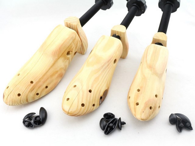 ที่ ดัน ทรง รองเท้า (รักษา ทรง รองเท้า) 1 คู่ (x 2 ชิ้น)