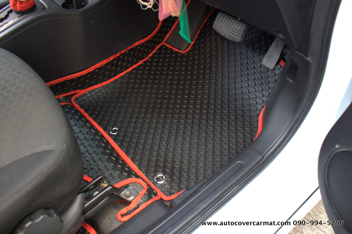 พรมปูพื้นรถยนต์ พรมกระดุม รถ MITSUBISHI MIRAGE ชุดภายในห้องโดยสาร จำนวน 11 ชิ้น