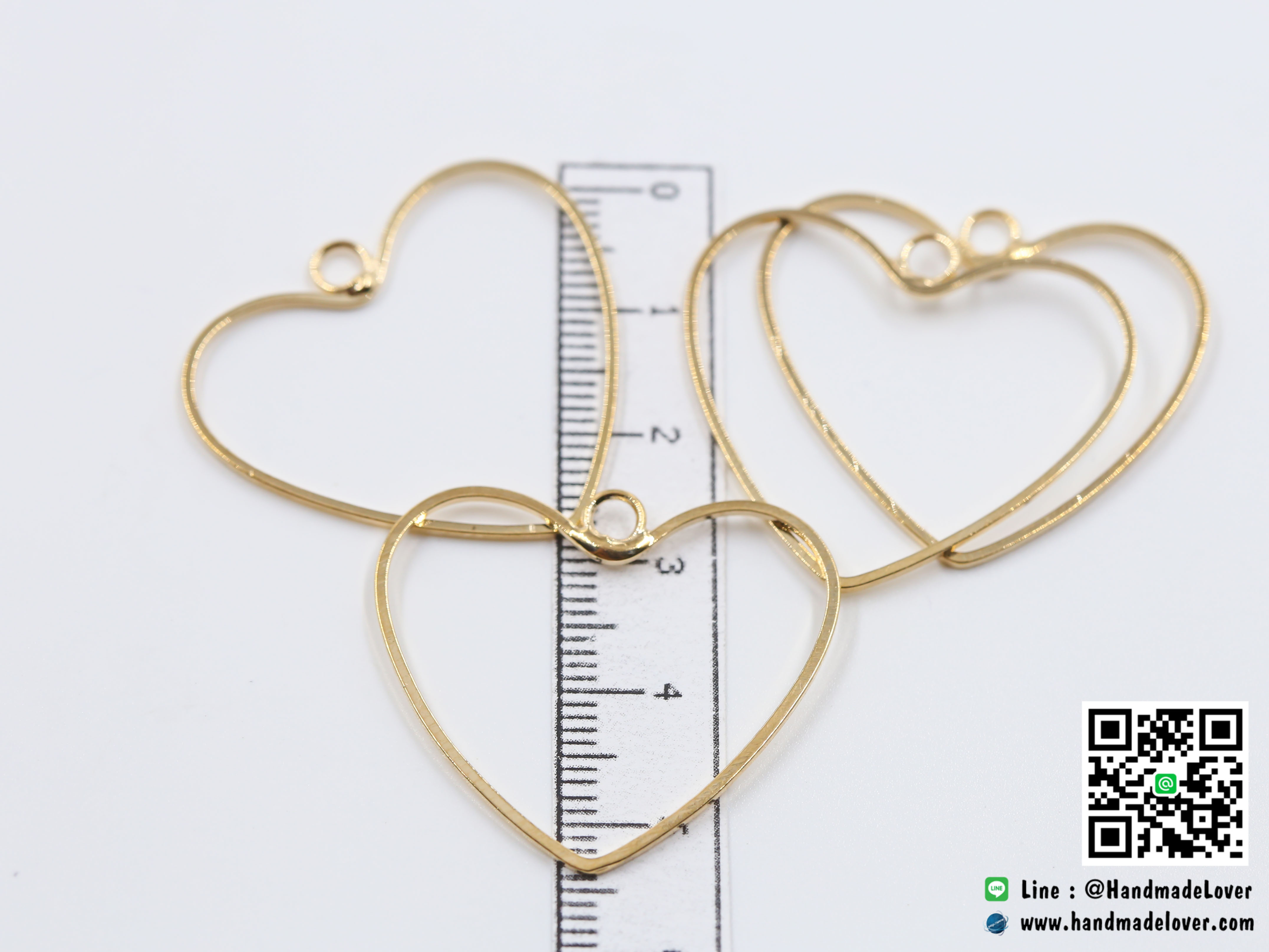 จี้โลหะ สไตล์มินิมอล ( minimal style ) รูปหัวใจ (ใหญ่) สีทอง ขนาด 28*32 mm.
