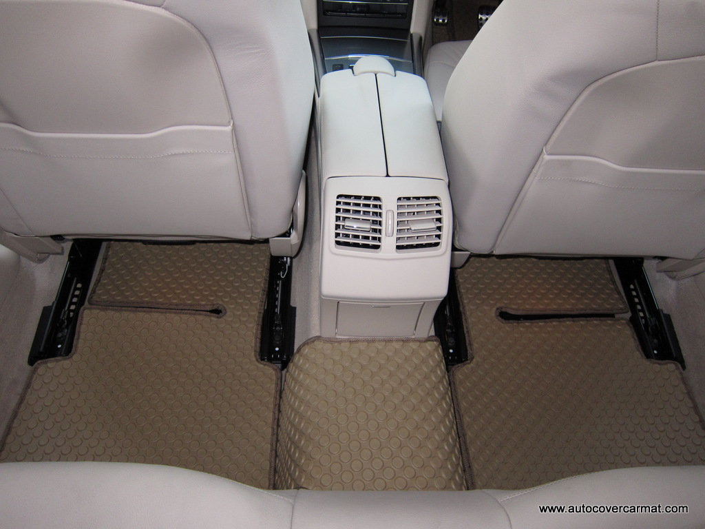 พรมปูพื้นรถยนต์ พรมกระดุม รถ BENZ E Class W212 ชุดพรมพื้นจำนวน 5 ชิ้น