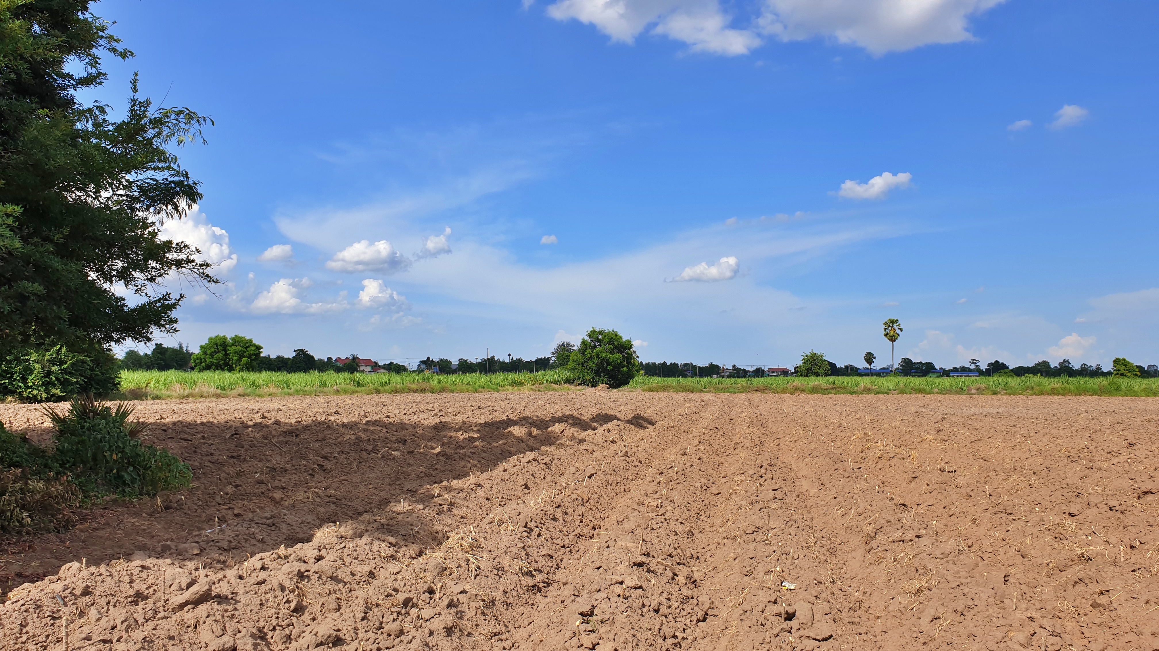 💰ขายแล้ว💰⚜ติดทรัพย์⚜ขายที่ดินแปลงสวย วิวภูเขา บรรยากาศดี อ.อู่ทอง จ.สุพรรณบุรี เนื้อที่ : 34 ไร่ ไร่ละ 2.3 แสน ที่สวยบรรยากาศดี วิวทิวทัศน์สวยงาม วิวภูเขา ใกล้แหล่งชุมชน