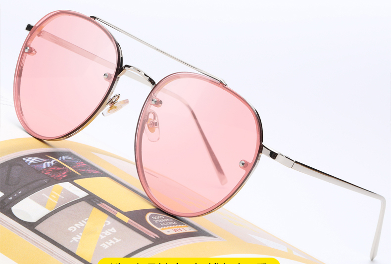 แว่นตา ฮาราจูกุ (Harajuku) สีชมพู กรอบสีทอง (UV400)