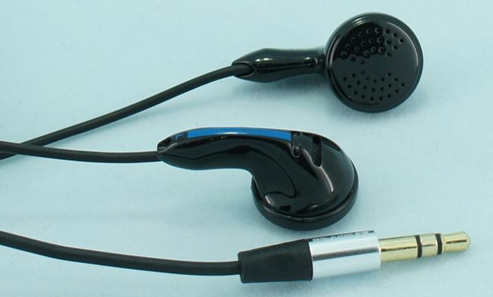 ขายหูฟัง Sunrise As-Feeling2 ใส่สบาย เด่นย่านเสียงกลาง และเสียงสูง เบสมากระชับเก็บตัวได้ไว ใช้ไดอะเฟรมแบบ Titanium ในราคาเบาๆ