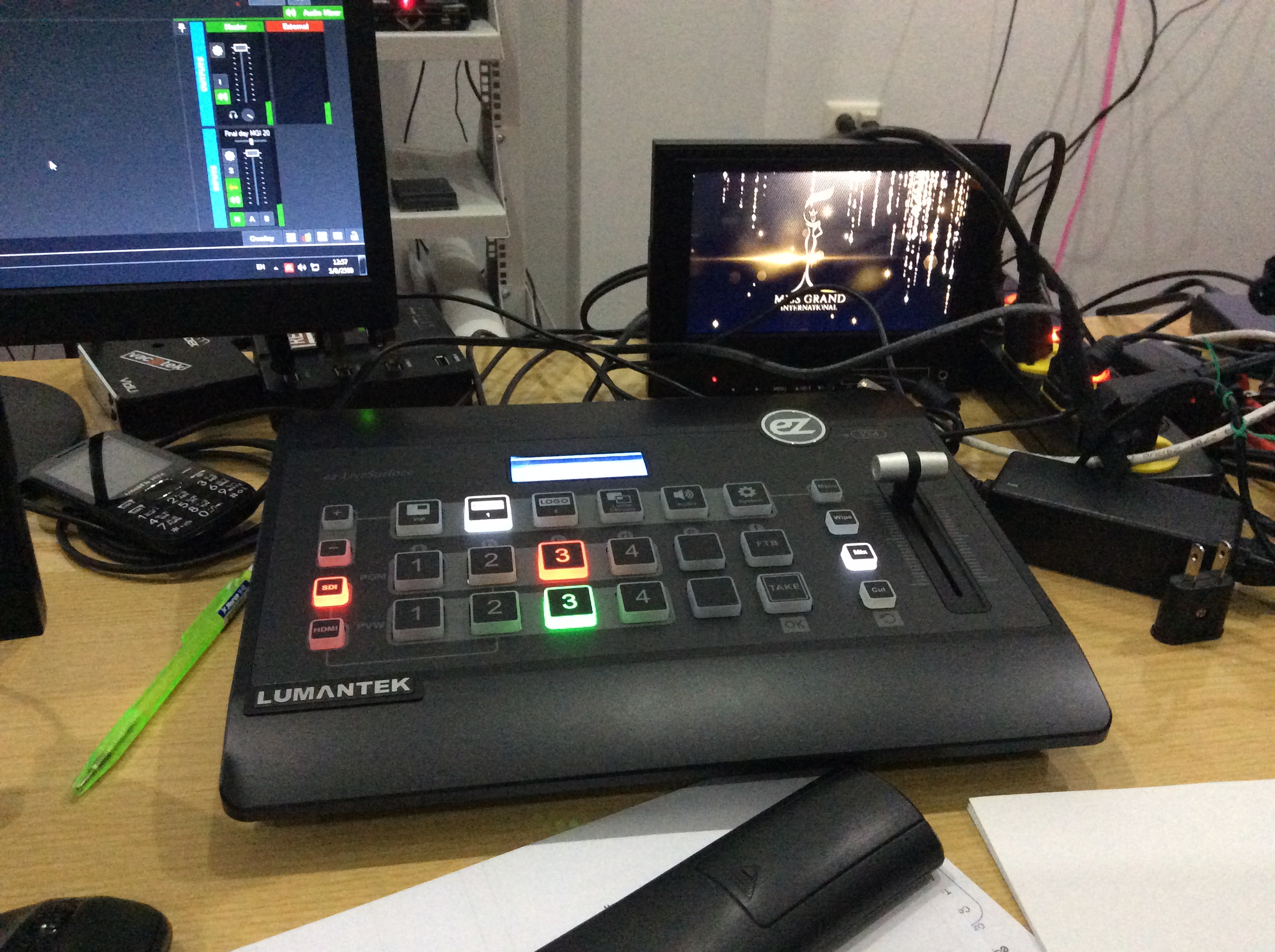 ez-Pro VS4 Full-HD Switcher 4CH HDMI & SDI Video Switching 3 YEAR Warranty