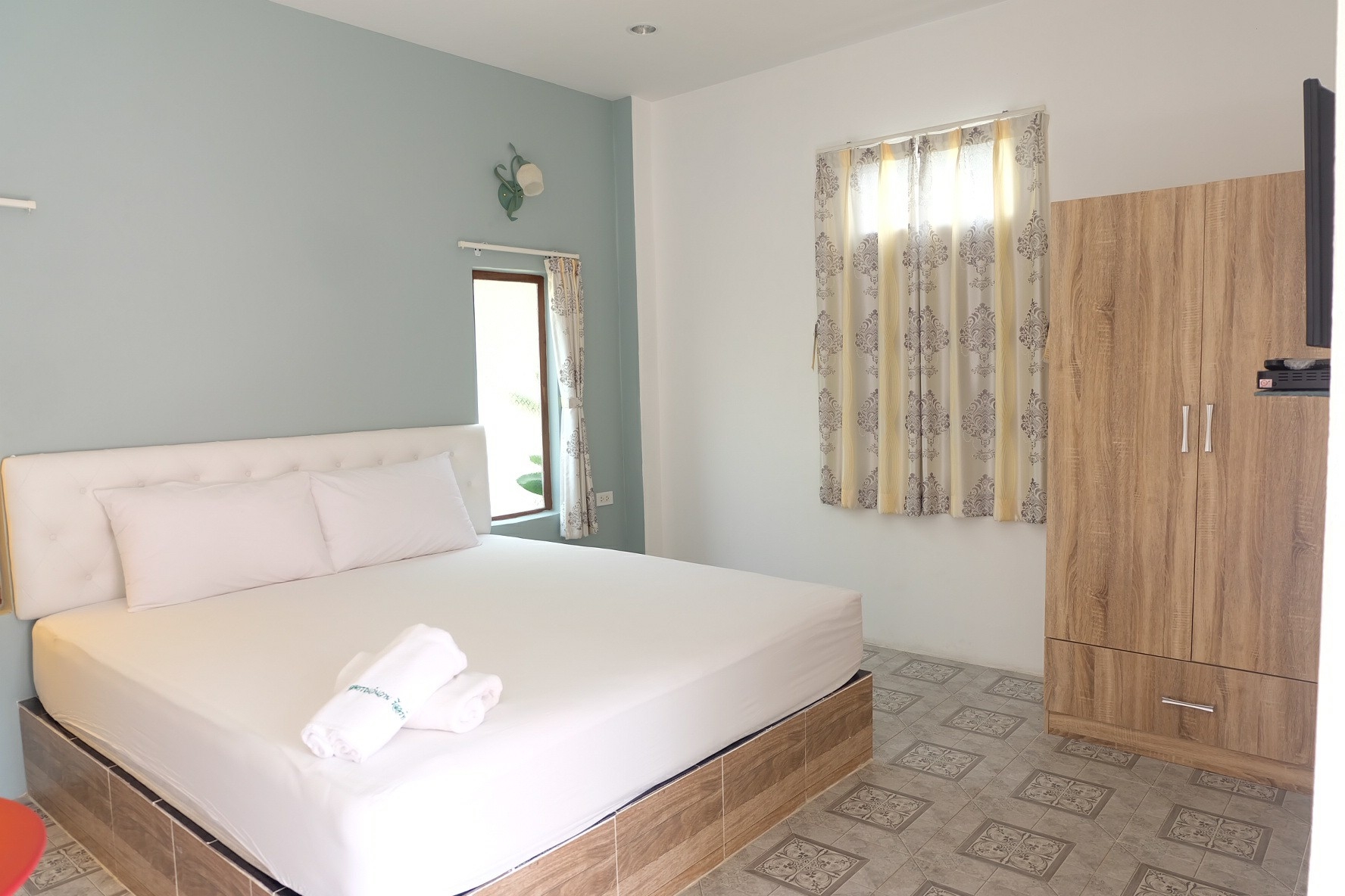 ขายรีสอร์ทหรูสไตล์วินเทจ 2 ไร่ อยู่ใจกลางเมืองสุพรรณ บนถนนทางหลวงหมายเลข 340 บางบัวทอง – สุพรรณบุรี พร้อมดำเนินกิจการต่อได้เลย สวย หรู บรรยากาศดีมาก