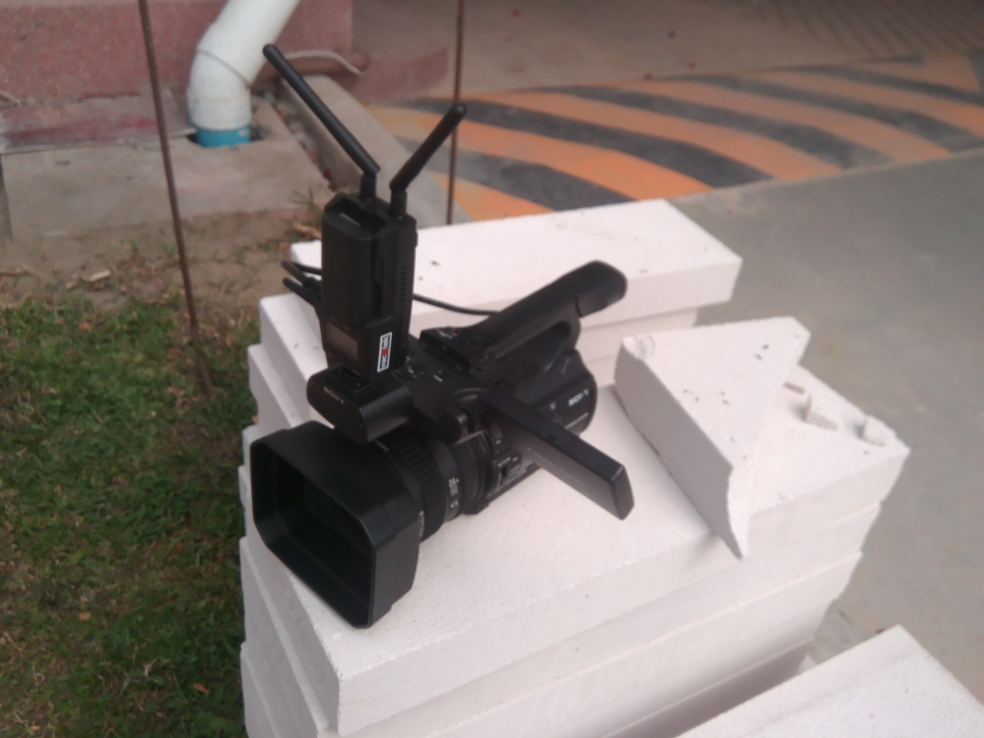 CVW PRO100 HDMI Video Wireless ไวเลสไร้สาย ระยะทาง120 เมตร ติดบนหัวกล้องได้ น้ำหนักเบา