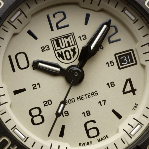นาฬิกา Luminox Navy Seal Lm3251.cbnsf.set Black Rubber Strap Men Watch รุ่น XS.3251.CB.NSF สีครีม