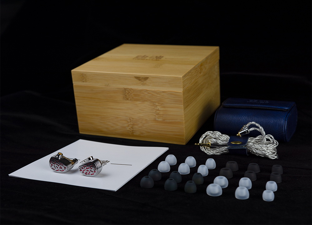 ขาย THHiFi Character หูฟัง 2 ไดรเวอร์ 1BA+1DD ประกันศูนย์ไทย