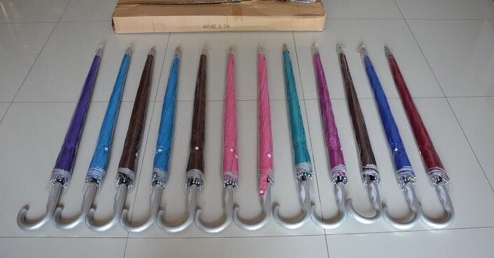 ร่ม 14 ก้าน ขนาด 28 นิ้ว ออโต้เปิด ผ้าUV โครงโลหะ ออโต้เปิด ปลอกPVC คละสี