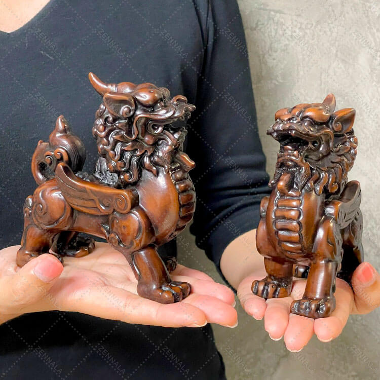 ปี่เซียะมงคล ขนาดเล็ก 1 คู่ เรซิ่น สีไม้เข้ม