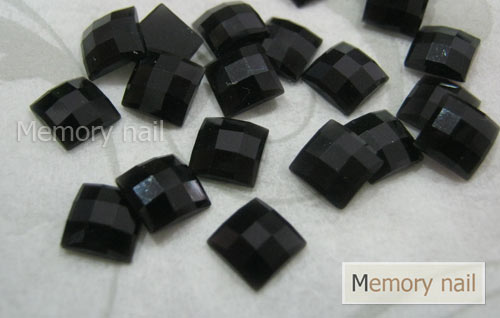 เพชรทรงสี่เหลี่ยม,เพชรติดเล็บ,เพชรแต่งเล็บ,เพชร,เพชรวาวๆ