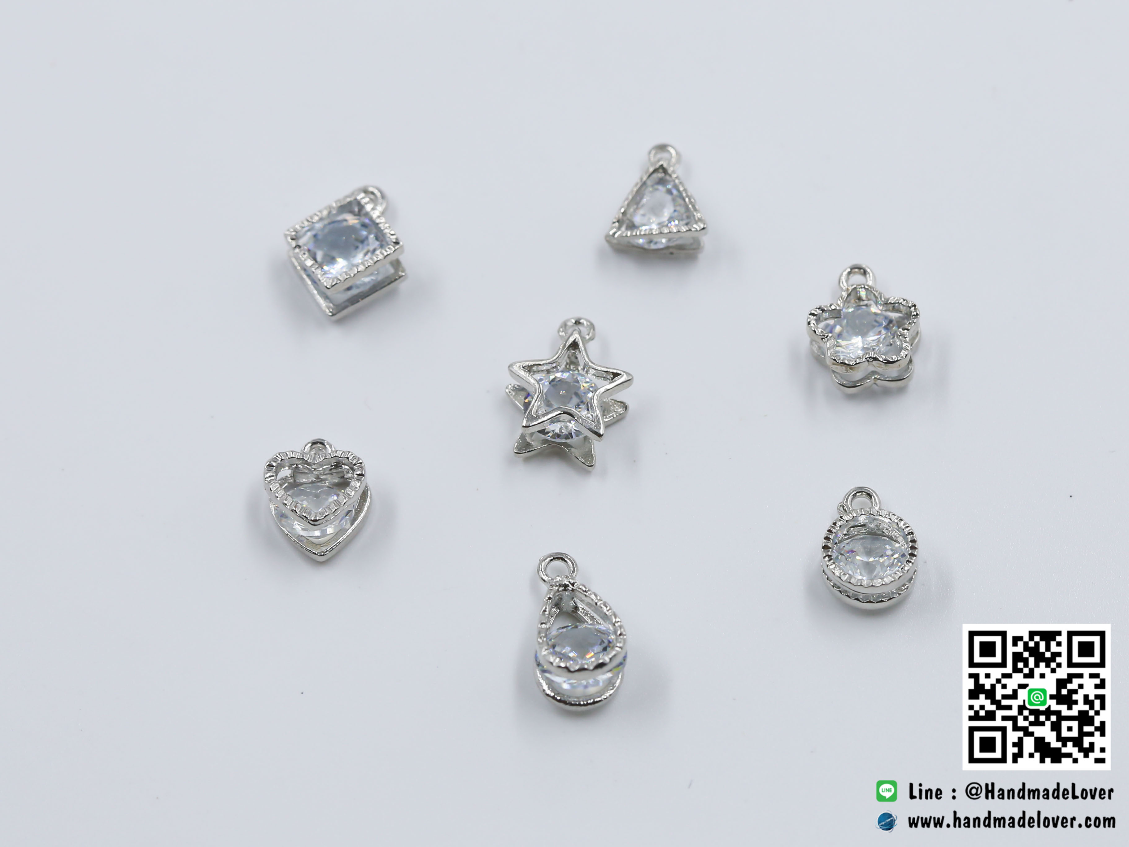 จี้โลหะ สีนิเกิล ประดับเพรช