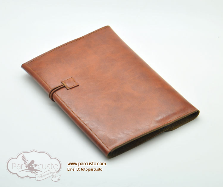 กระเป๋า Apple iPad Air 1 / 2 / Pro 9.7 จาก Quoko [Pre-order]