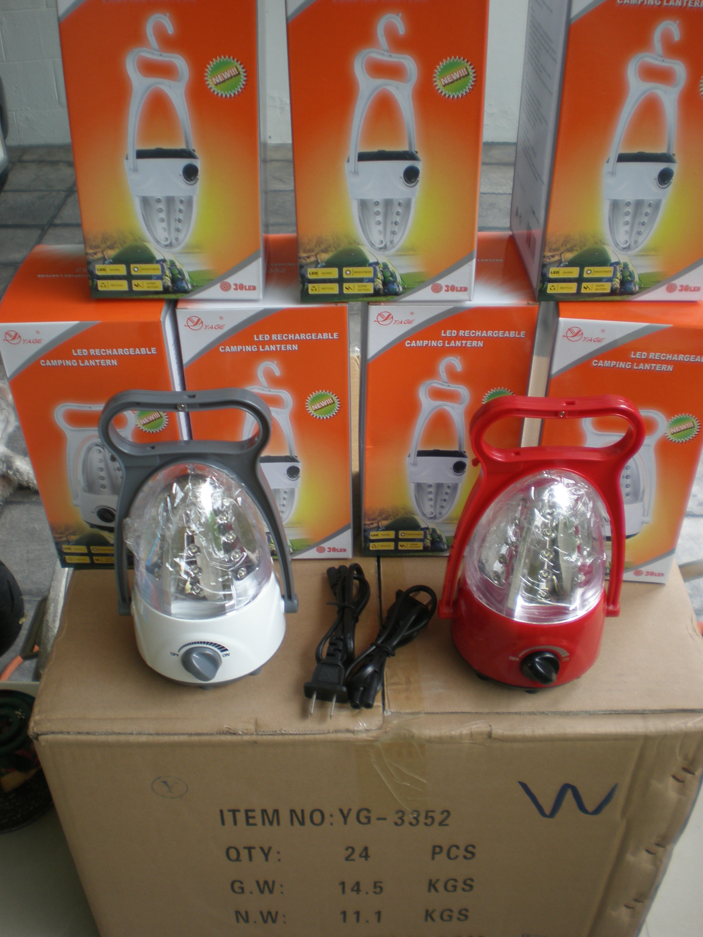 โคมตะเกียงใช้หลอด LED 30 ดวง YG3352สีแดง