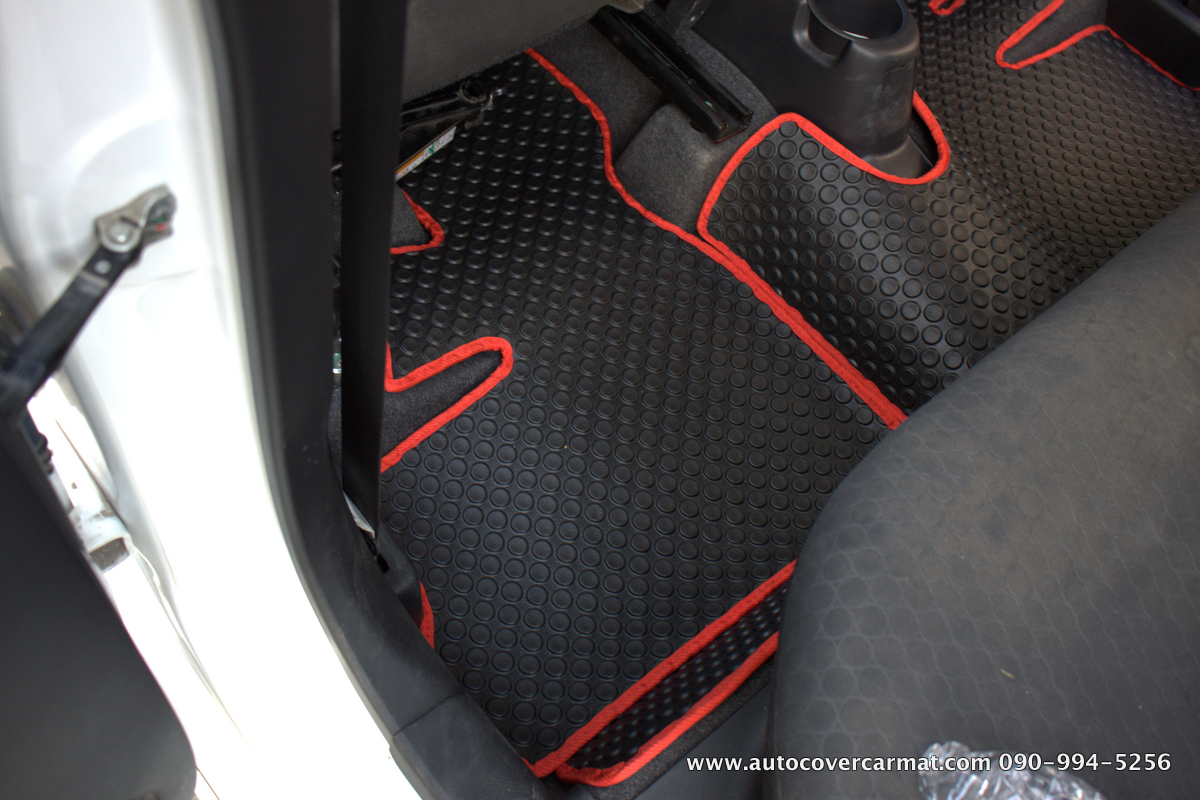 พรมปูพื้นรถยนต์ พรมกระดุม รถ MITSUBISHI MIRAGE ชุดภายในห้องโดยสาร จำนวน 11 ชิ้น