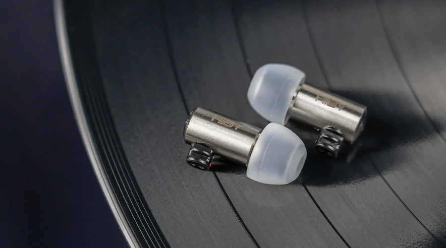 HiBy Thor หูฟัง 2 ไดรเวอร์ 1BA+1DD มาในธีมเทพเจ้าสายฟ้า