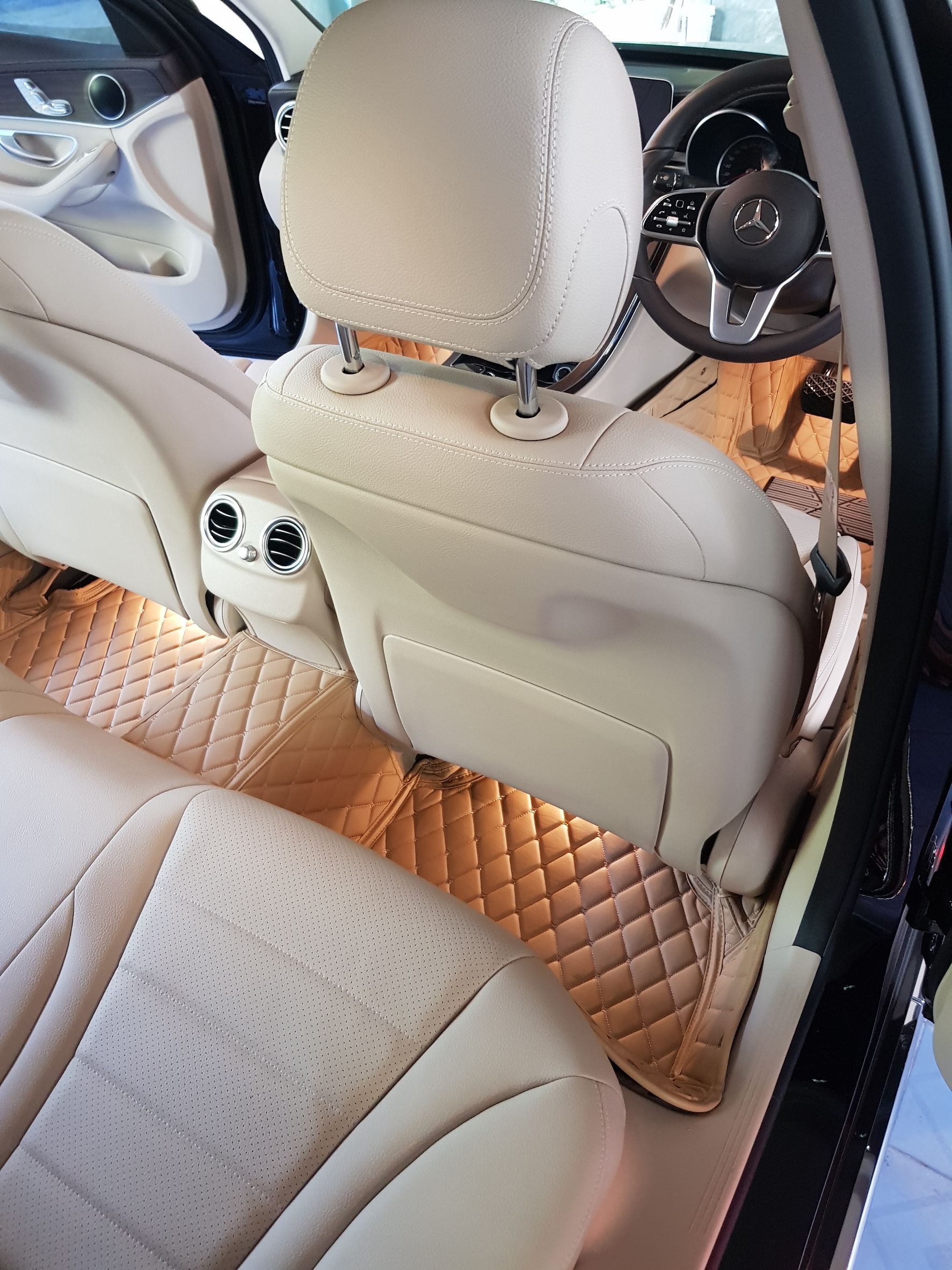 พรมรถยนต์ 6D รถ MERCEDES BENZ C CLASS รหัสตัวถัง W205 ปี 2015-2021 ชุดภายในห้องโดยสาร จำนวน 3 ชิ้น