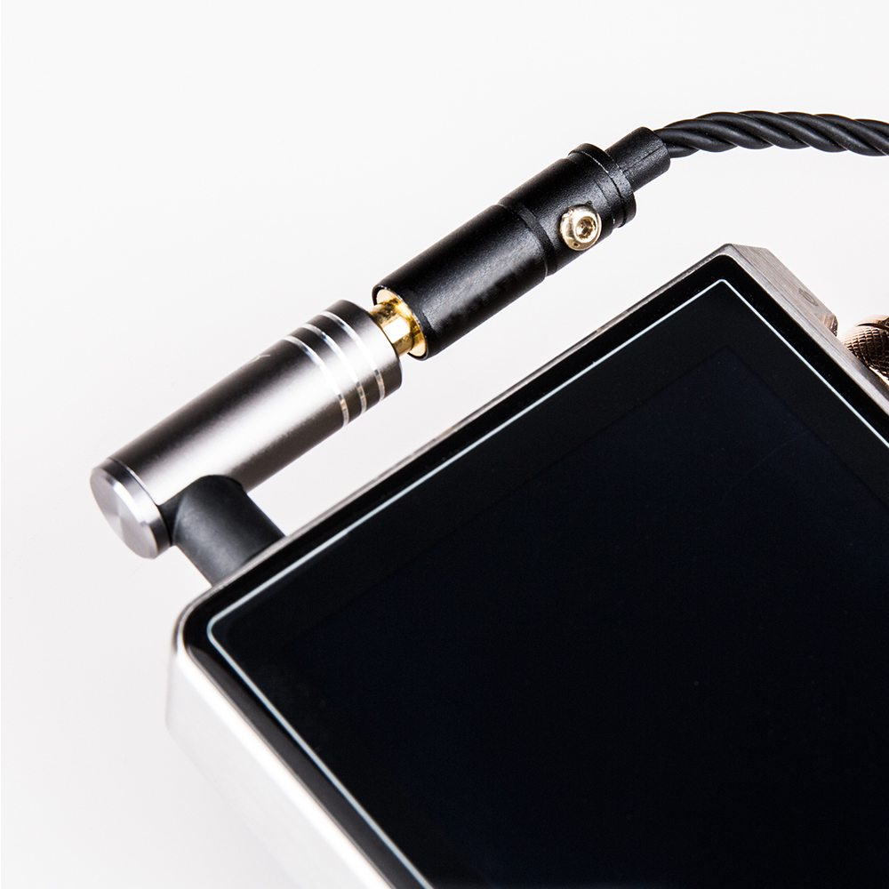 ขาย Cayin PH4X หัวแปลง 4.4 บาล้านซ์เป็น 2.5 บาล้านซ์ ชุบทอง24K