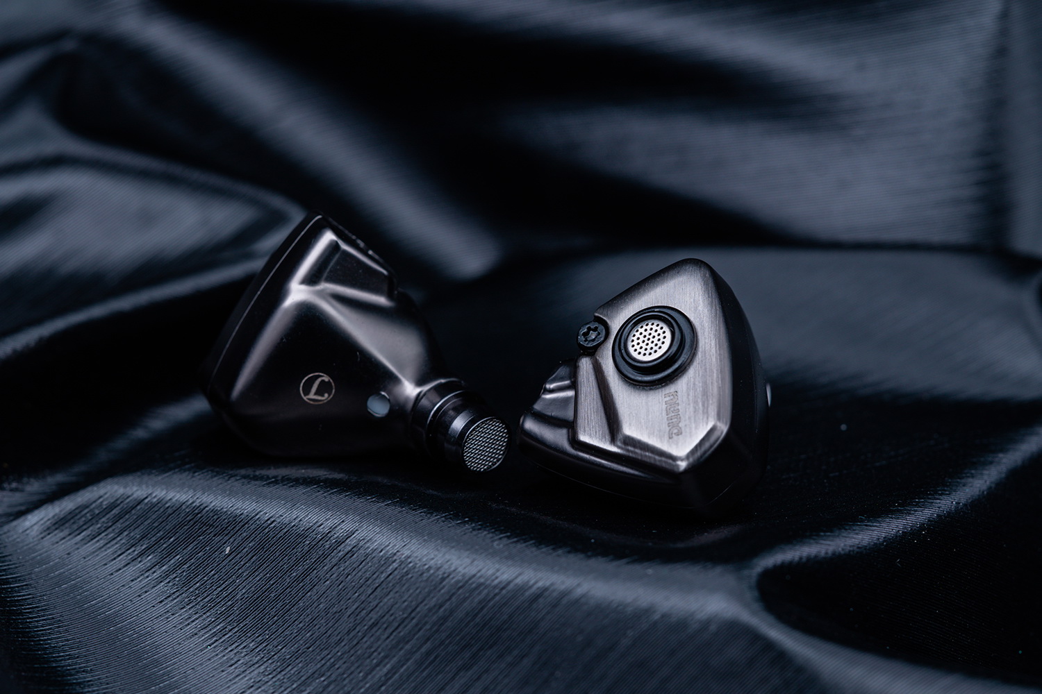 DUNU Titan S กำเนิดใหม่ของหูฟัง Titan ในธีม Cyberpunk