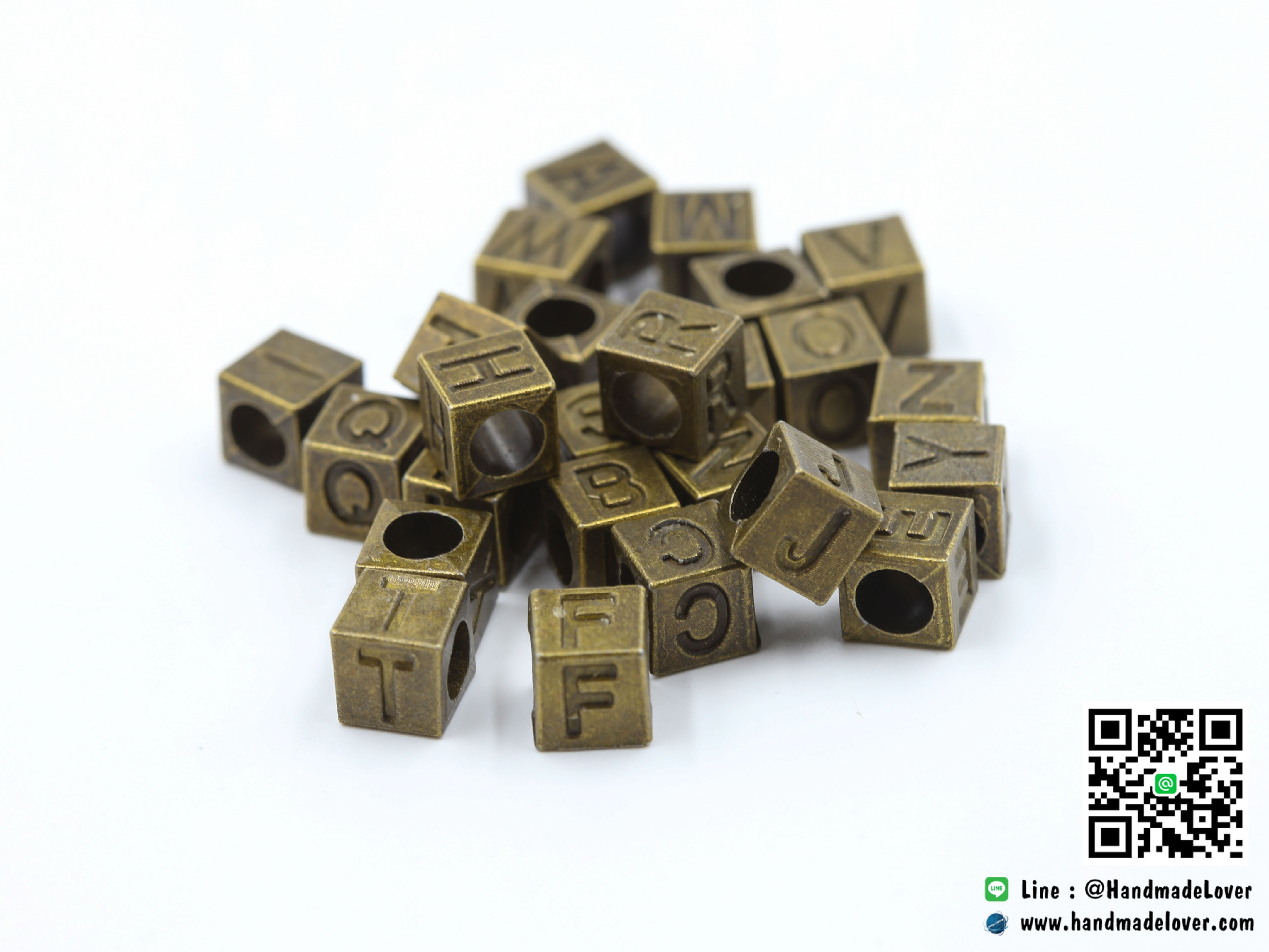 จี้,ตัวห้อยซิป ตัวอักษรลูกเต๋า แบบร้อย สีทองรมดำ A-Z