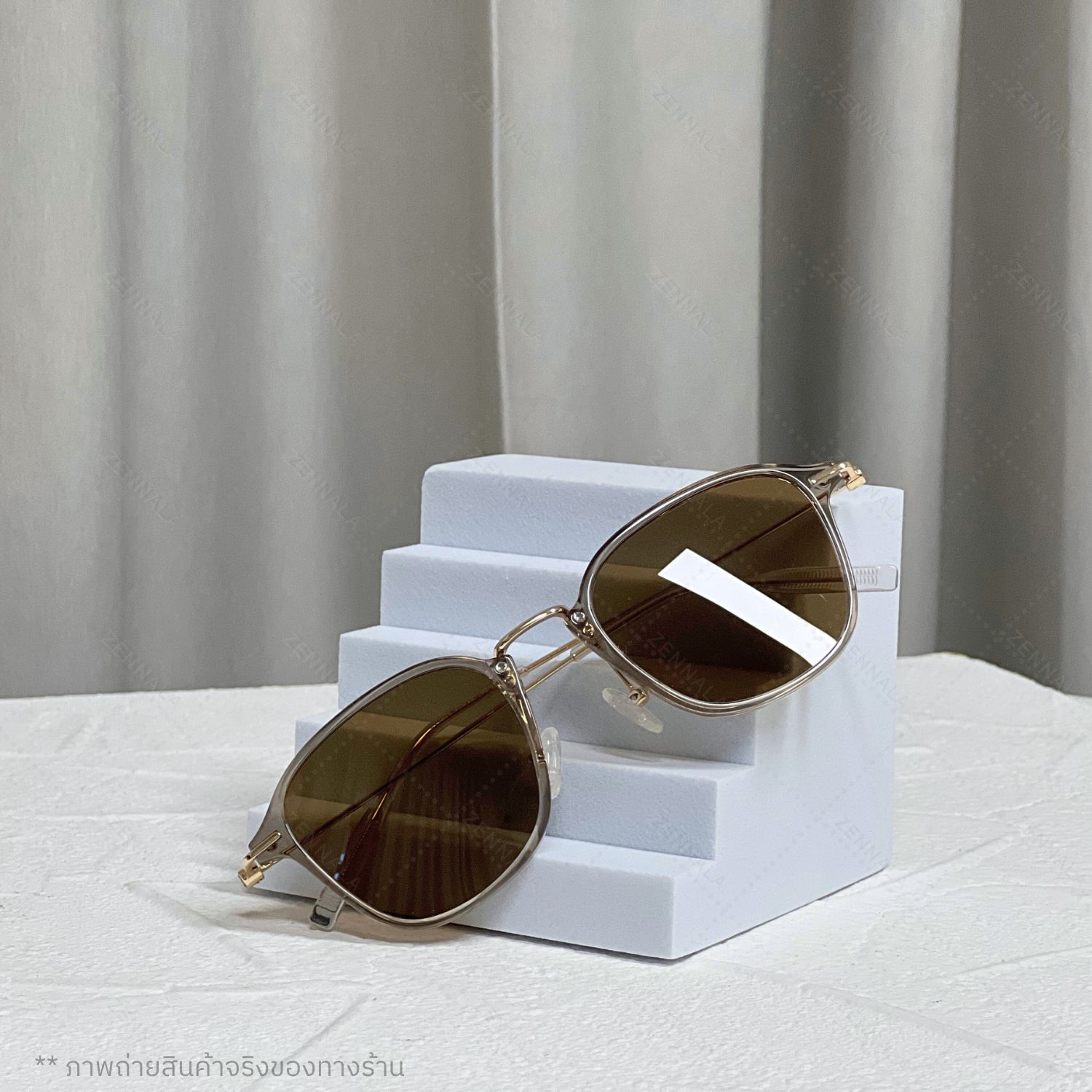 พร็อพถ่ายรูป 3D รูปเรขาคณิต มีหลายแบบให้เลือก