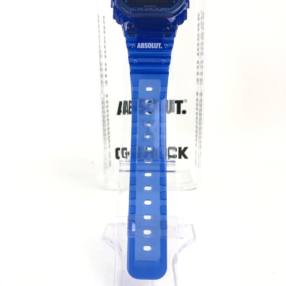 นาฬิกา Casio G-SHOCK x ABSOLUT China Limited Collaboration model รุ่น DW-5600SB-2PRABS (วางขายเฉพาะในจีนเท่านั้น) ของแท้ รับประกัน1ปี