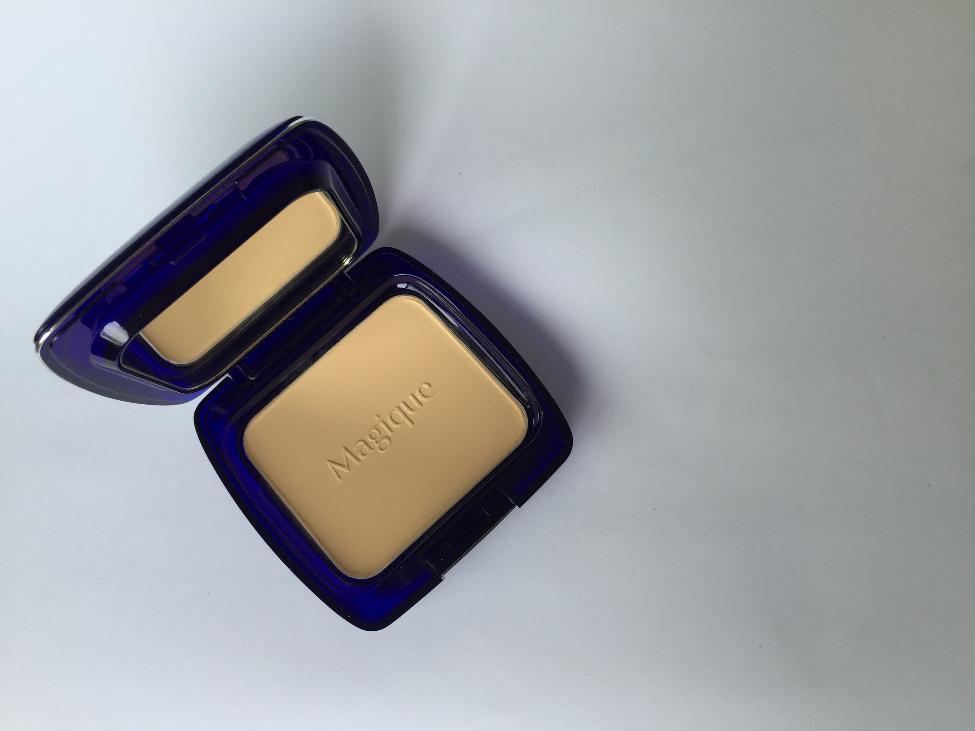 แป้งพัฟเมจิกตลับจริง ขนาด 13 กรัม ผิวเหลือง