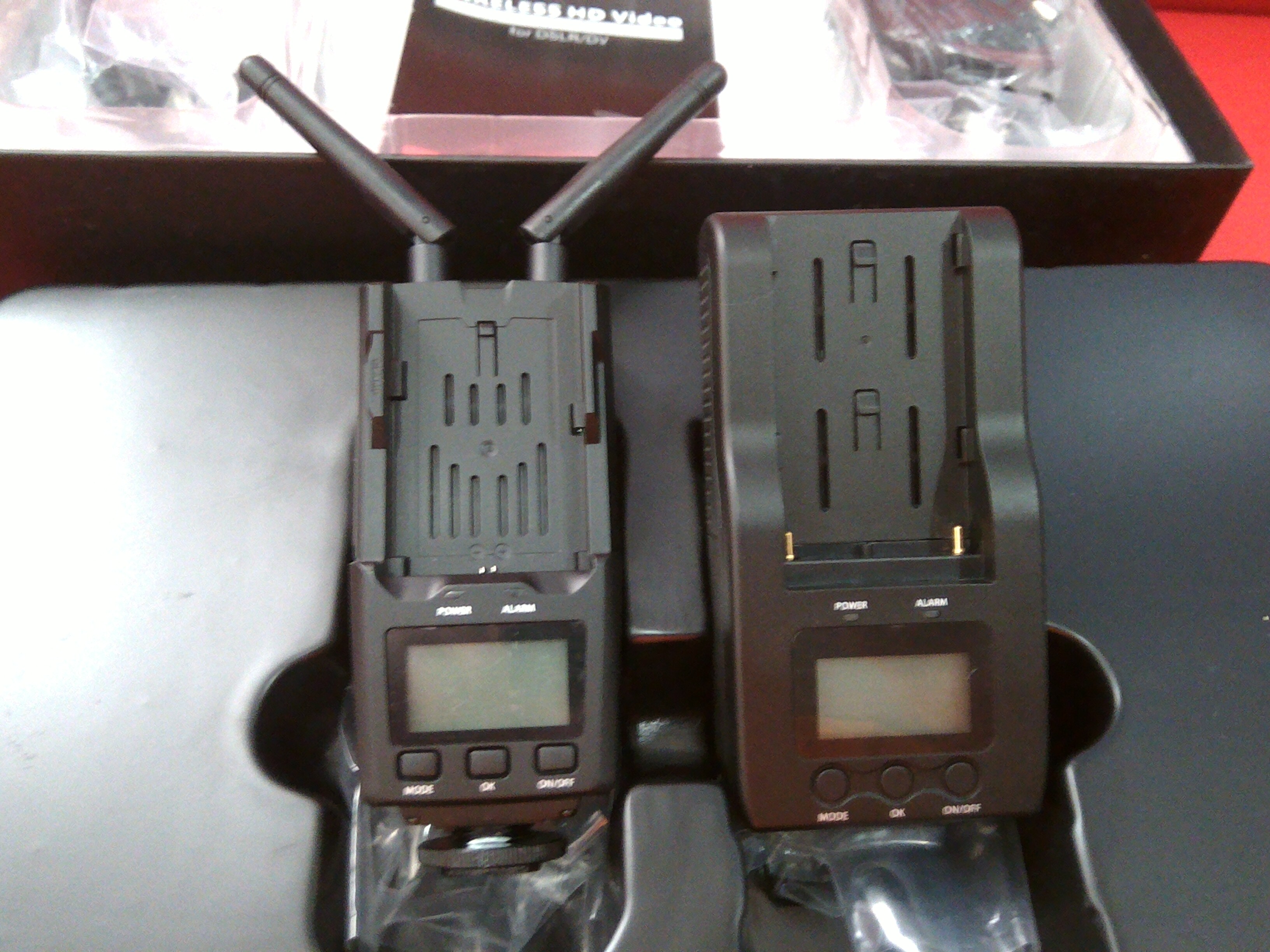 CVW PRO100 HDMI Video Wireless ไวเลสไร้สาย ระยะทาง120 เมตร ติดบนหัวกล้องได้ น้ำหนักเบา