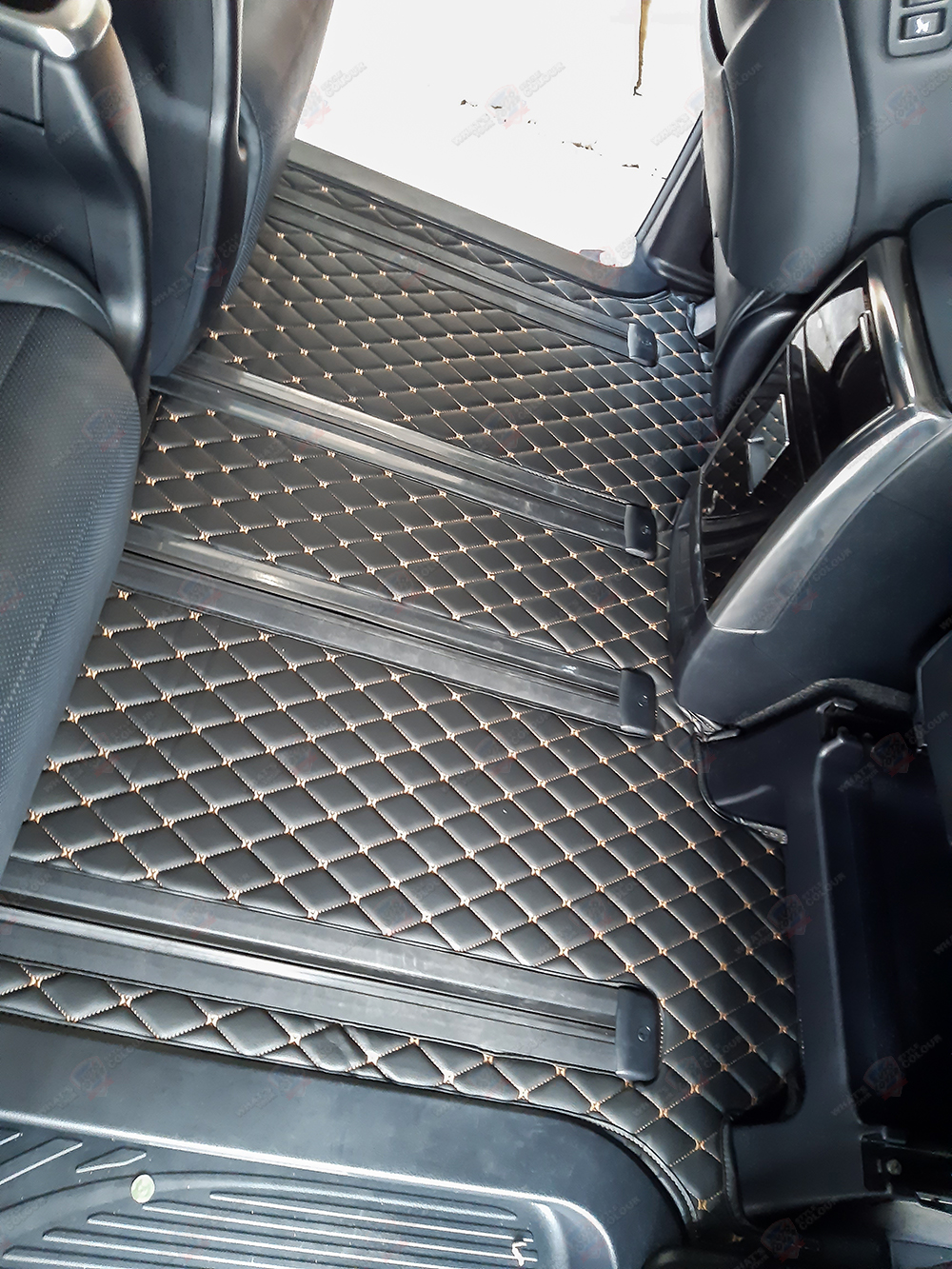 พรมปูพื้นรถยนต์ 6D รถ TOYOTA ALL NEW ALPHARD ปี 2019-2023 พรมรถยนต์ ชุดเต็มคันรวมท้าย จำนวน 7 ชิ้น