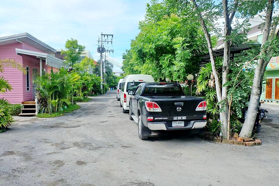 ขายรีสอร์ทหรูสไตล์วินเทจ 2 ไร่ อยู่ใจกลางเมืองสุพรรณ บนถนนทางหลวงหมายเลข 340 บางบัวทอง – สุพรรณบุรี พร้อมดำเนินกิจการต่อได้เลย สวย หรู บรรยากาศดีมาก