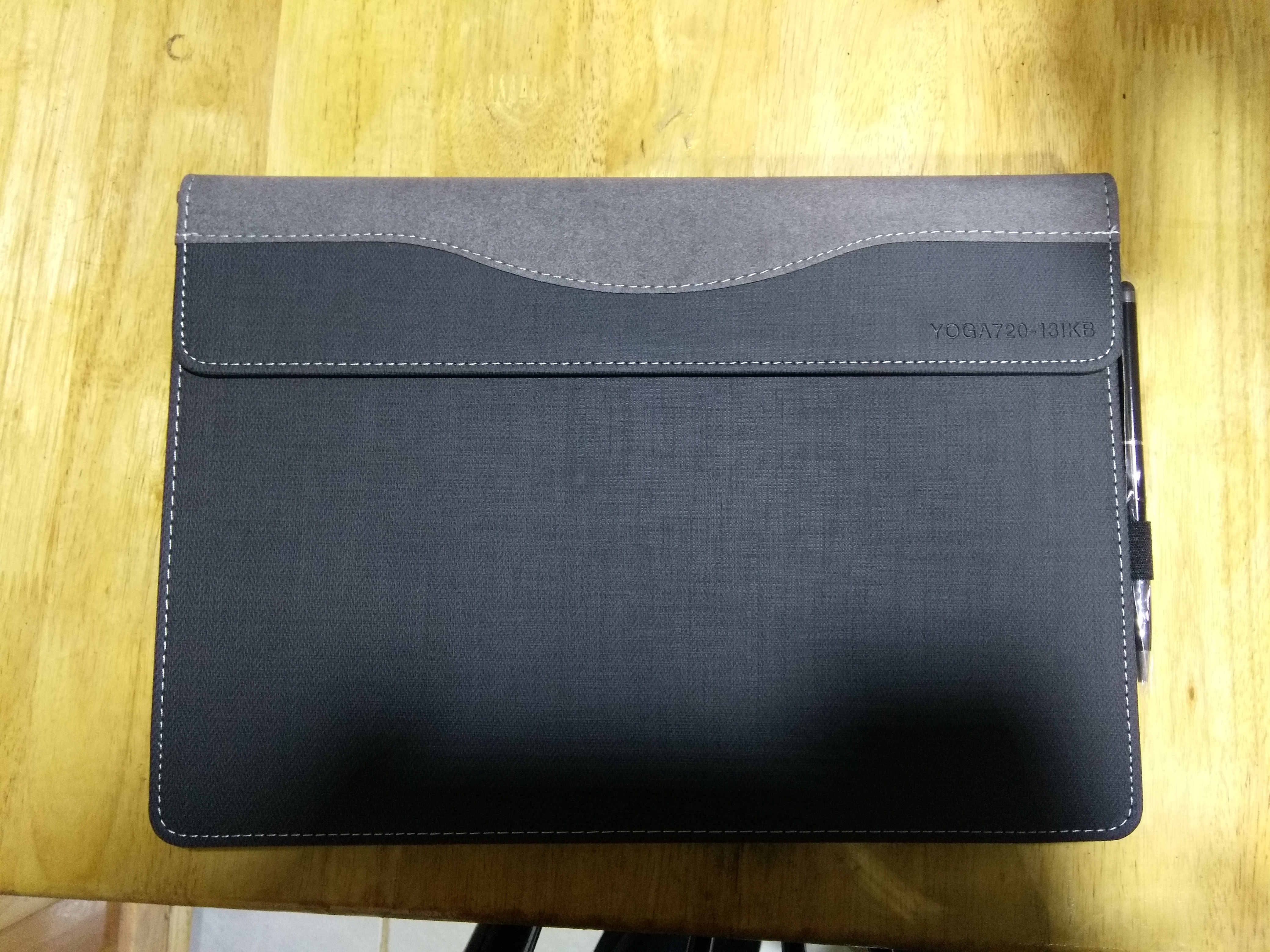 เคสสำหรับ Notebook Lenovo Yoga 720-13 13.3 นิ้ว จาก Veker [Pre-order]